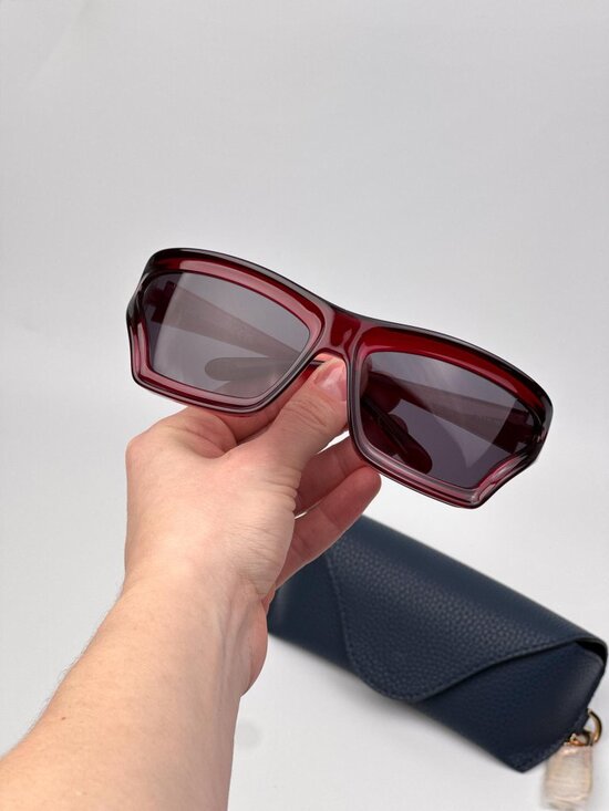 Loewe x PAULA\'S IBIZA Women Sunglasses – Red Smoke Wraparound Frame LW40143U 66A main image 9